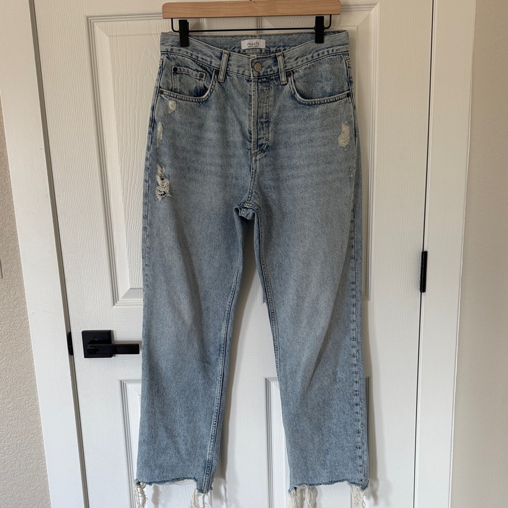 Nuuds the Straight Light Blue Distressed Straight Leg Jeans in ranger